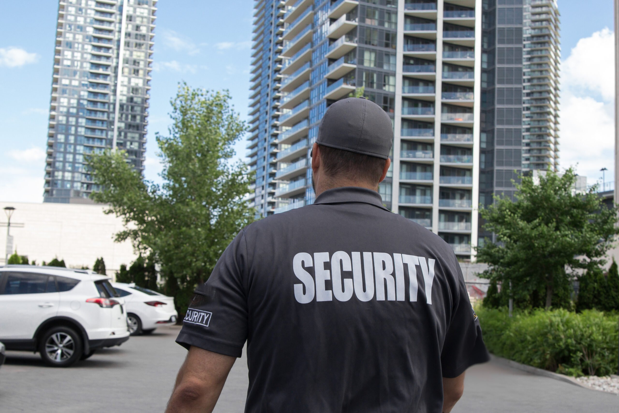 Apartment Complex Security: Why Security Guard Services Are Essential for Resident Safety and Well-being